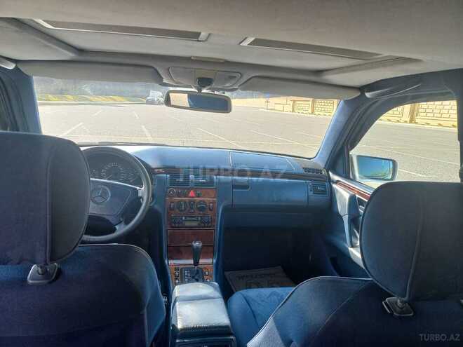 Mercedes E 240 1997, 246,758 km - 2.4 l - Bakı