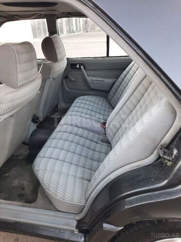 Mercedes 190 1990, 358,450 km - 1.8 l - Masallı