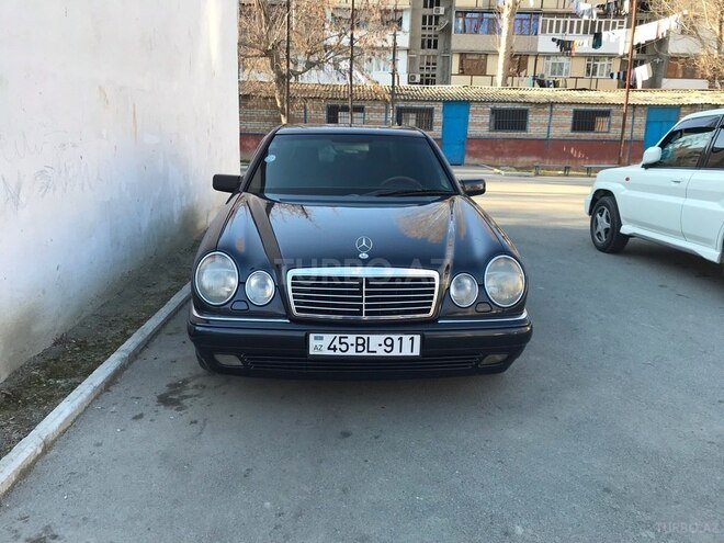 Mercedes E 200 1996, 220,000 km - 2.0 l - Mingəçevir