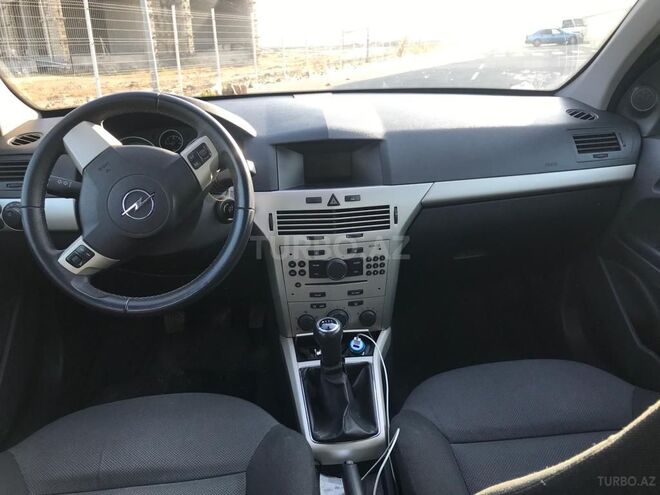 Opel Astra 2006, 253,000 km - 1.4 l - Bakı