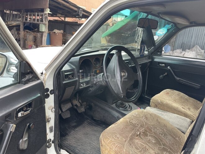GAZ 24-10 1988, 460,000 km - 2.5 л - Zaqatala