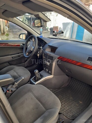 Opel Astra 2005, 174,000 km - 1.4 l - Bakı