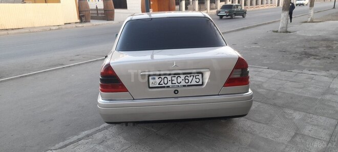 Mercedes C 220 1994, 300,000 km - 2.2 л - Gəncə