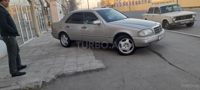 Mercedes C 220 1994, 300,000 km - 2.2 л - Gəncə