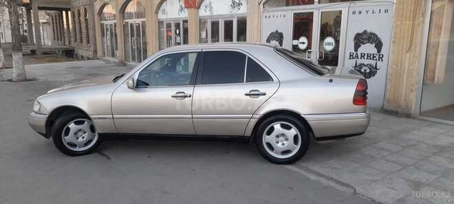 Mercedes C 220 1994, 300,000 km - 2.2 л - Gəncə