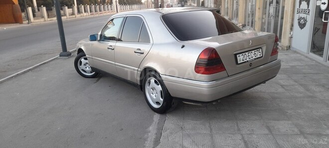Mercedes C 220 1994, 300,000 km - 2.2 л - Gəncə