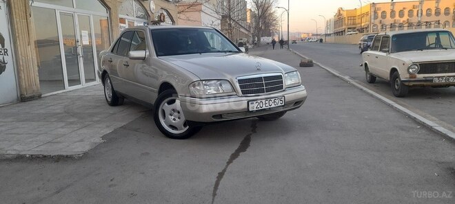 Mercedes C 220 1994, 300,000 km - 2.2 л - Gəncə
