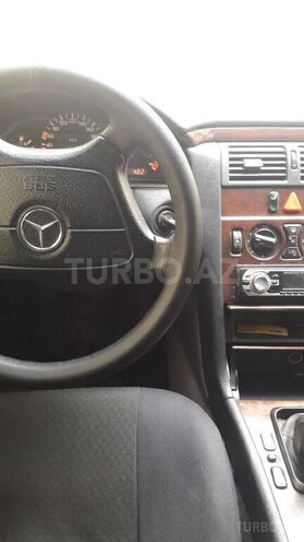 Mercedes E 200 1995, 350,000 km - 2.0 l - Xırdalan