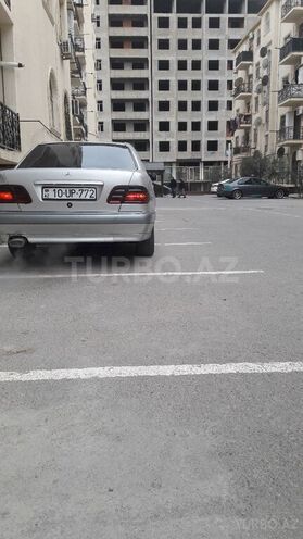 Mercedes E 200 1995, 350,000 km - 2.0 l - Xırdalan