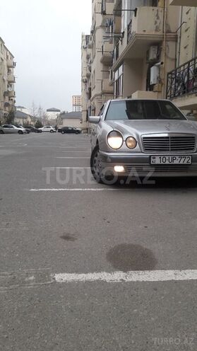 Mercedes E 200 1995, 350,000 km - 2.0 l - Xırdalan