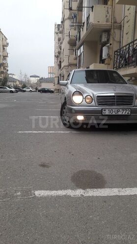 Mercedes E 200 1995, 350,000 km - 2.0 l - Xırdalan