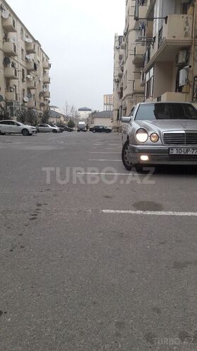 Mercedes E 200 1995, 350,000 km - 2.0 l - Xırdalan