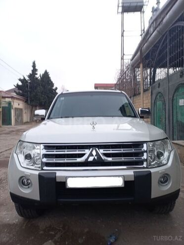 Mitsubishi Pajero 2009, 168,000 km - 3.0 л - Bakı