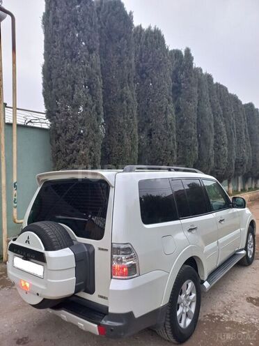 Mitsubishi Pajero 2009, 168,000 km - 3.0 л - Bakı
