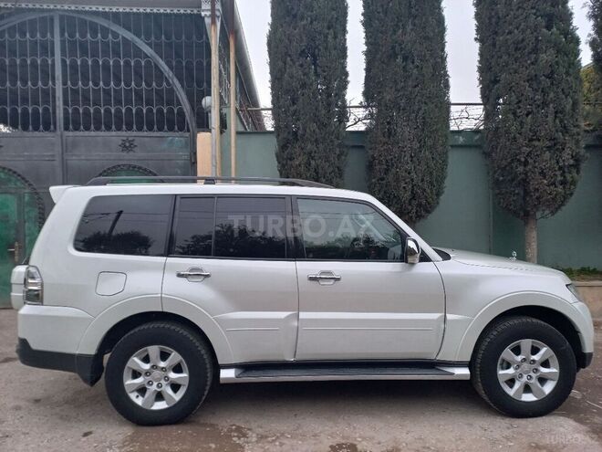 Mitsubishi Pajero 2009, 168,000 km - 3.0 л - Bakı