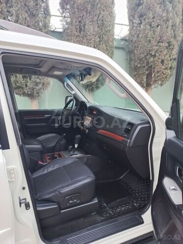Mitsubishi Pajero 2009, 168,000 km - 3.0 л - Bakı