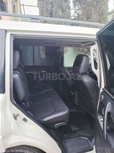 Mitsubishi Pajero 2009, 168,000 km - 3.0 л - Bakı