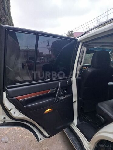 Mitsubishi Pajero 2009, 168,000 km - 3.0 л - Bakı