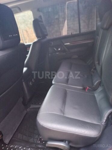 Mitsubishi Pajero 2009, 168,000 km - 3.0 л - Bakı