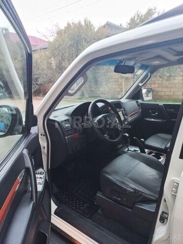 Mitsubishi Pajero 2009, 168,000 km - 3.0 л - Bakı