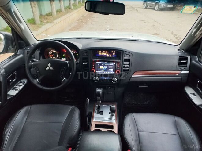 Mitsubishi Pajero 2009, 168,000 km - 3.0 л - Bakı