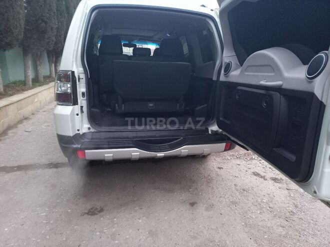 Mitsubishi Pajero 2009, 168,000 km - 3.0 л - Bakı