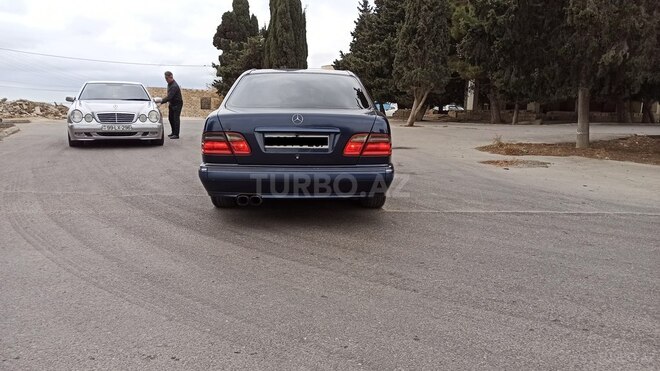 Mercedes E 220 2000, 407,000 km - 2.2 l - Bakı