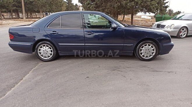Mercedes E 220 2000, 407,000 km - 2.2 l - Bakı