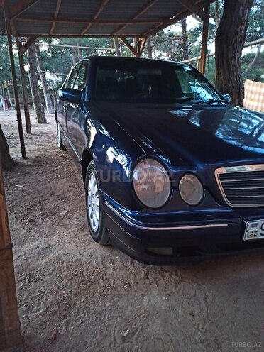 Mercedes E 220 2000, 407,000 km - 2.2 l - Bakı