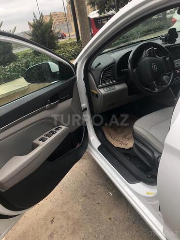 Hyundai Elantra 2016, 112,654 km - 1.6 l - Bakı