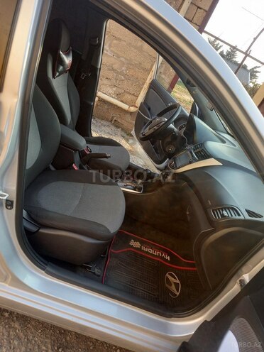 Hyundai Accent 2012, 215,000 km - 1.6 l - Bakı
