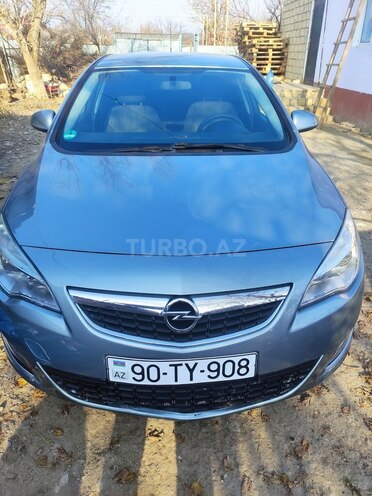 Opel Astra 2010, 152,000 km - 1.6 l - Füzuli
