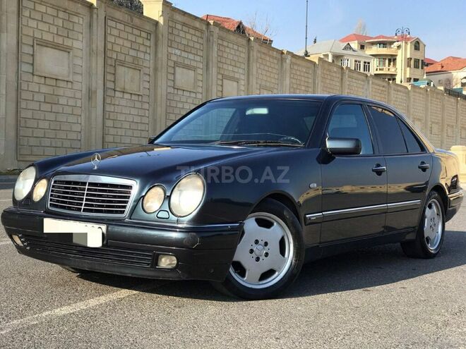 Mercedes E 240 1999, 322,418 km - 2.4 л - Bakı