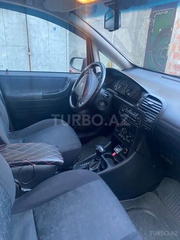 Opel Zafira 2001, 193,000 km - 2.2 л - Bakı