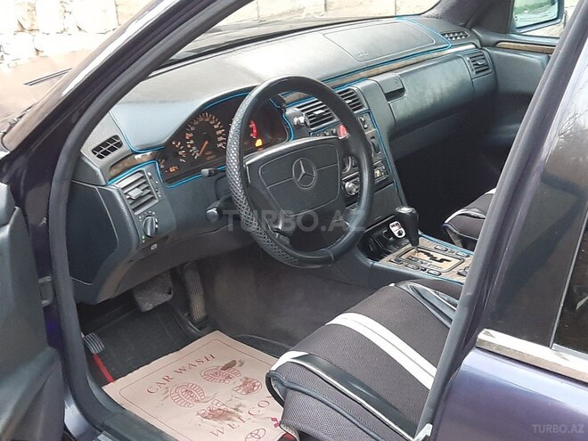 Mercedes E 220 1998, 437,000 km - 2.2 l - Xırdalan