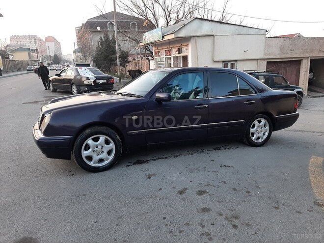Mercedes E 220 1998, 437,000 km - 2.2 l - Xırdalan