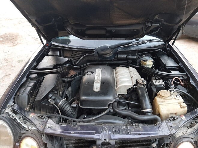 Mercedes E 220 1998, 437,000 km - 2.2 l - Xırdalan