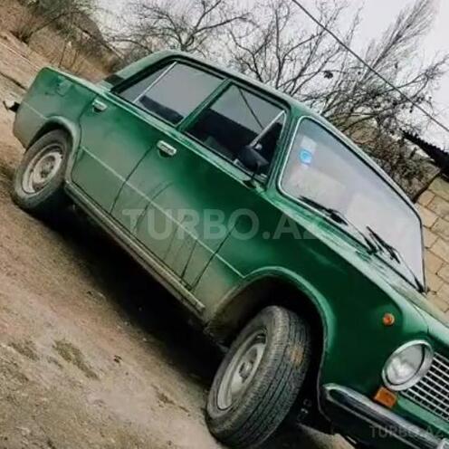 LADA (VAZ) 21011 1976, 300,000 km - 1.3 l - Quba