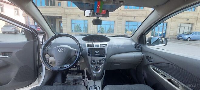 Toyota Yaris 2008, 246,000 km - 1.3 l - Bakı
