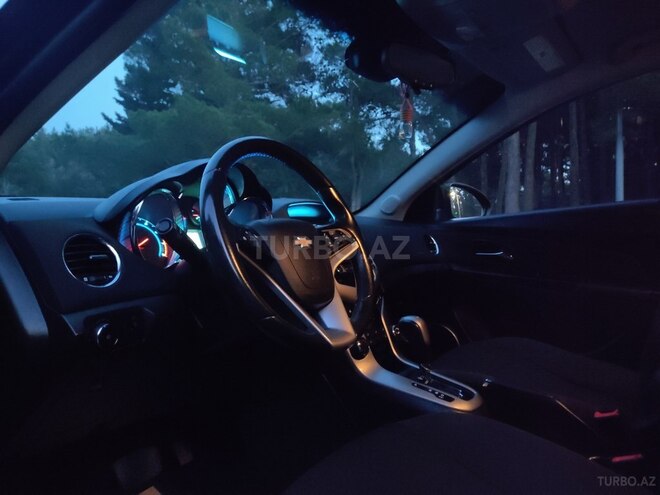 Chevrolet Cruze 2011, 218,000 km - 1.4 l - Sumqayıt