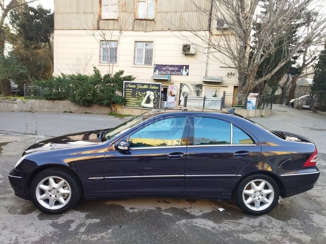 Mercedes C 240 2001, 233,000 km - 2.6 л - Bakı