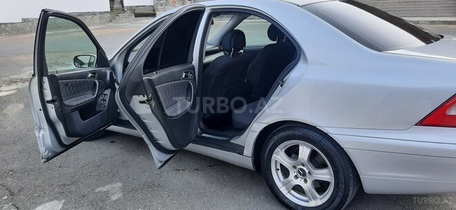 Mercedes C 200 2000, 246,500 km - 2.0 л - Şəki