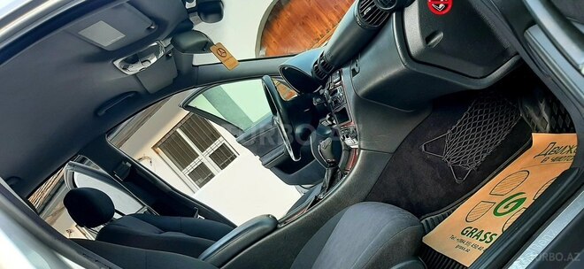 Mercedes C 200 2000, 246,500 km - 2.0 л - Şəki