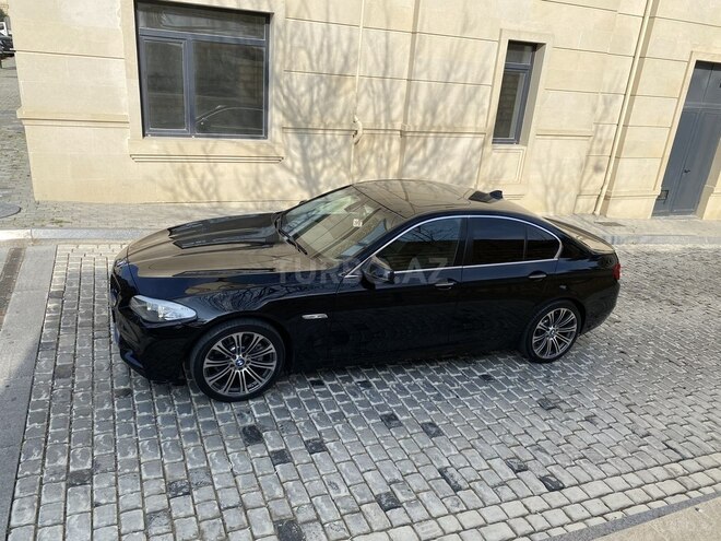 BMW 528 2012, 221,000 km - 2.0 л - Bakı
