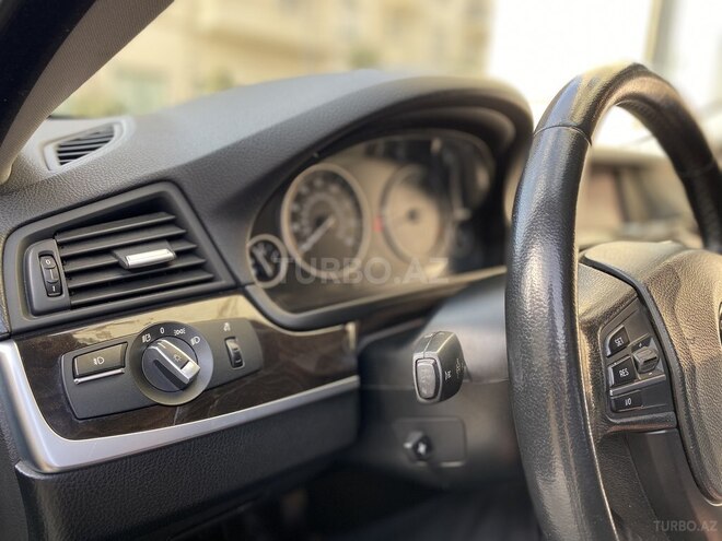 BMW 528 2012, 221,000 km - 2.0 л - Bakı