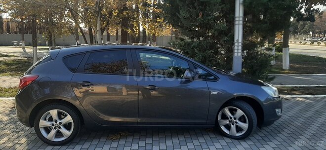 Opel Astra 2011, 196,882 km - 1.3 l - Bakı