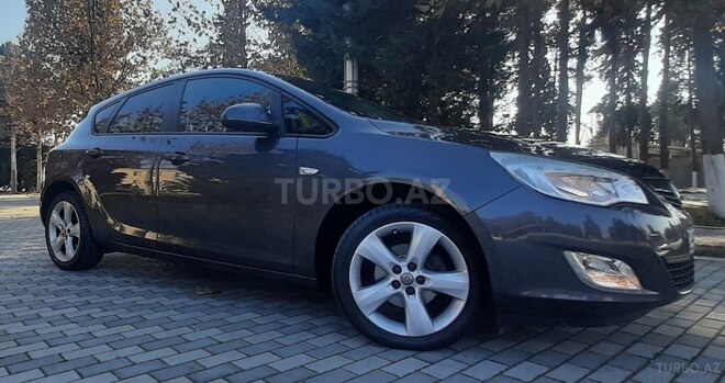 Opel Astra 2011, 196,882 km - 1.3 l - Bakı