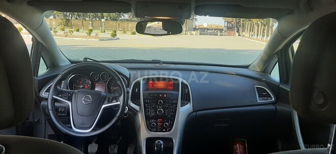 Opel Astra 2011, 196,882 km - 1.3 l - Bakı
