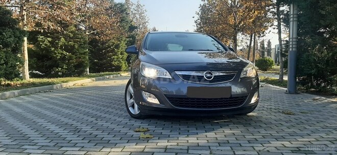Opel Astra 2011, 196,882 km - 1.3 l - Bakı