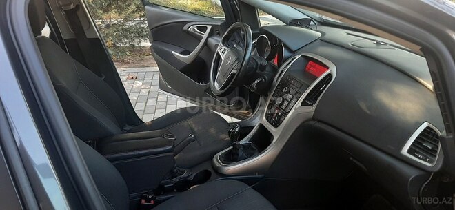 Opel Astra 2011, 196,882 km - 1.3 l - Bakı